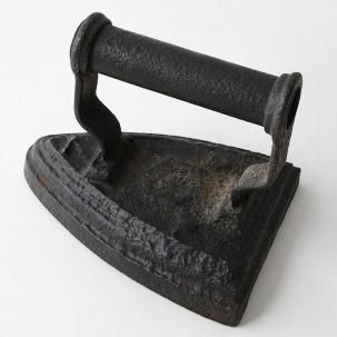 ӥơեåȥ  Flat Iron<br>ʪ19βѥ<br>1870ǯ<img class='new_mark_img2' src='https://img.shop-pro.jp/img/new/icons13.gif' style='border:none;display:inline;margin:0px;padding:0px;width:auto;' />