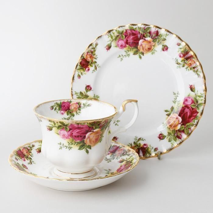 ӥơȥꥪ<br>ROYAL ALBERT 륢С ɥȥ꡼<br>1970ǯ<img class='new_mark_img2' src='https://img.shop-pro.jp/img/new/icons14.gif' style='border:none;display:inline;margin:0px;padding:0px;width:auto;' />