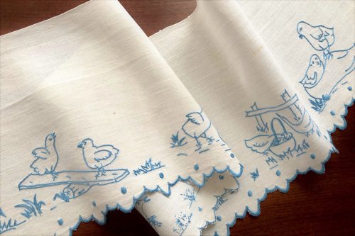フランス製 鳥の刺繍 棚飾り布 - アンティークファブリック専門店 ティセアンティークリネンズ