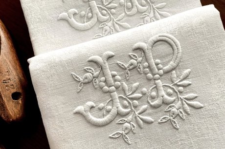 フランス製　ダマスク織リネン　テーブルナプキンセット　JP - アンティークファブリック専門店　ティセアンティークリネンズ
