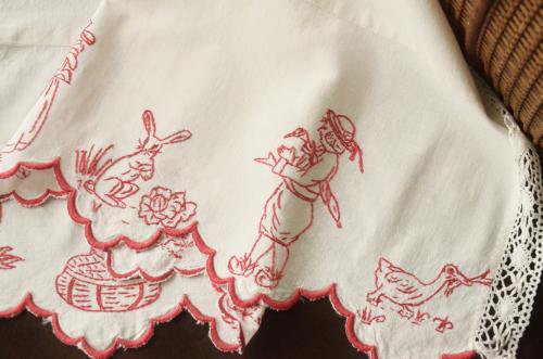 フランス製 アルザスの赤刺繍 リネンカフェカーテン - アンティーク 