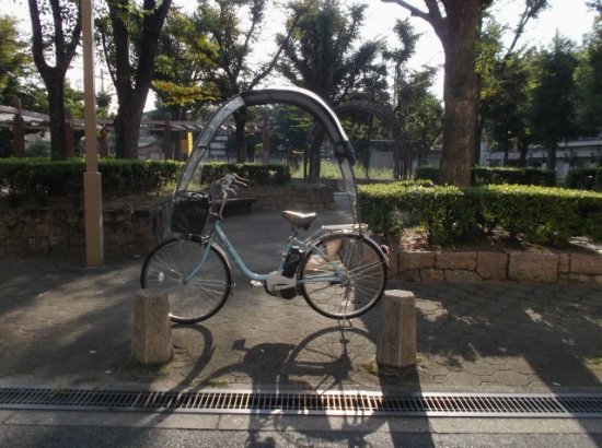 自転車 雨除け UVカット 日除け、サンシェード,合羽,ポンチョ 育児 子育て グッズ、UV黒色防水生地 パーツ、 荷台屋根 NPDB