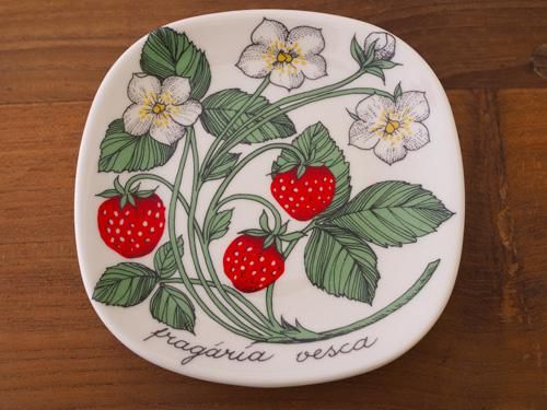 アラビア ボタニカ 野イチゴ プレート ARABIA Botanica Arabia Botanica プレート イチゴ - 北欧アンティーク