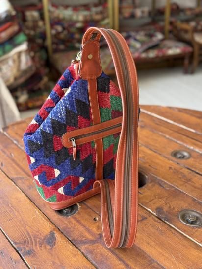 キリムのバックパック - トルコ雑貨・トルコ土産専門店 NOVAROMA