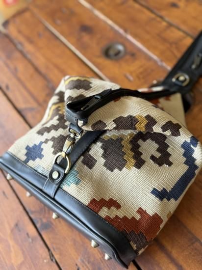 キリムのバックパック - トルコ雑貨・トルコ土産専門店 NOVAROMA