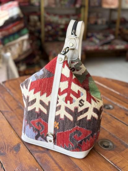 キリムのバックパック - トルコ雑貨・トルコ土産専門店 NOVAROMA