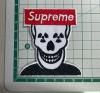 <img class='new_mark_img1' src='https://img.shop-pro.jp/img/new/icons15.gif' style='border:none;display:inline;margin:0px;padding:0px;width:auto;' />Supreme Logo Patch # 001(Size) : 7.0 x 7.5 cm)