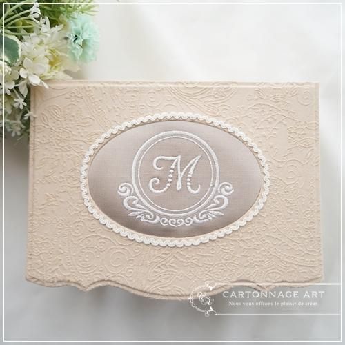 ご確認用です。 フランス刺繍生地のカルトナージュ＆円形カルトナージュ2点 ご確認用です。 フランス刺繍生地のカルトナージュ＆円形