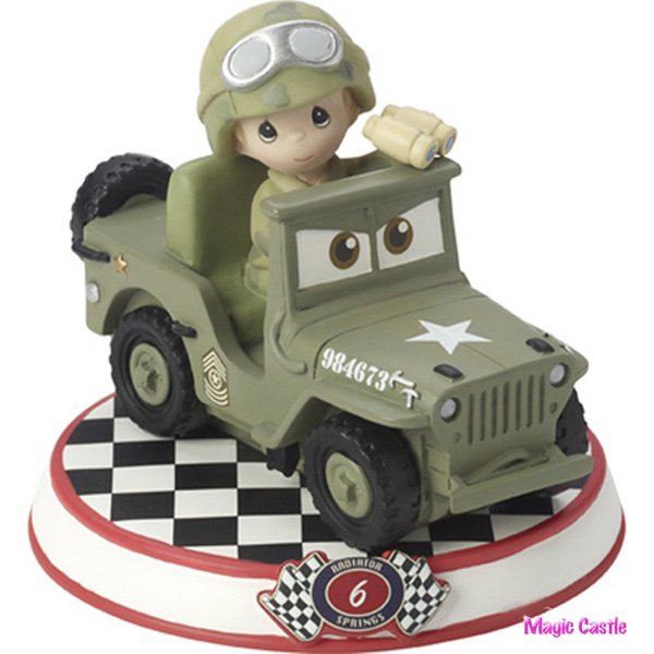 ディズニー プレシャスモーメンツ カーズ サージ フィギュア “Cars - Collection 6 - Sarge - ディズニーフィギュア専門店　 マジックキャッスル