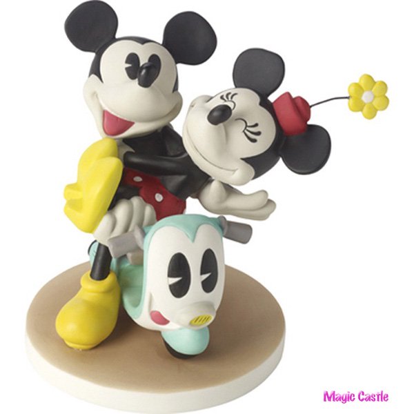 ディズニー プレシャスモーメンツ ミッキー＆ミニーマウス Mickey Mouse - Love Can Take Us Anywhere -  Minnie - ディズニーフィギュア専門店　マジックキャッスル