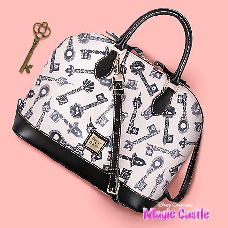 ディズニー Dooney & Bourke ドゥニー&バーク ディズニープリンセス キー ジップサッチェル バッグ Disney Princess  ''Keys'' Zip Zip Satchel - ディズニーフィギュア専門店 マジックキャッスル