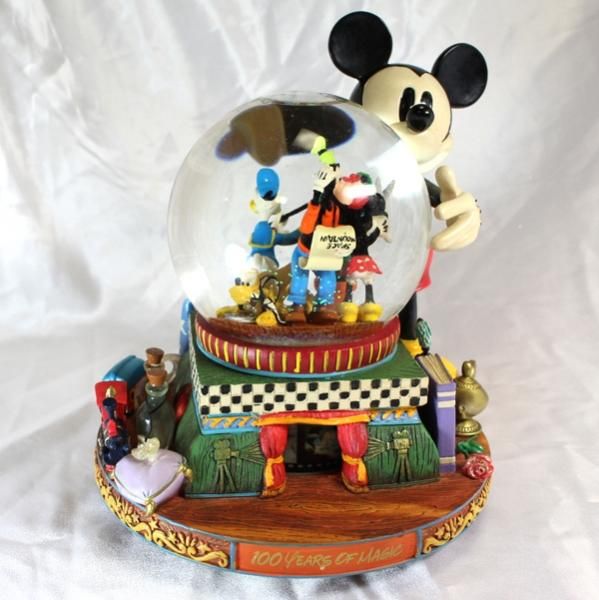 【即納可】EU限定・廃盤レア ディズニー ミッキー＆フレンズ スノーグローブMickey Mouse and Friends Snow Globe -  ディズニーフィギュア専門店　マジックキャッスル