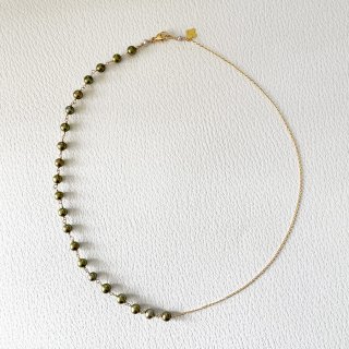 Half Pearl Necklace Green pearl