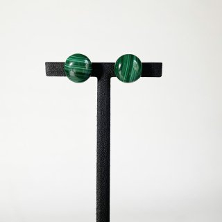 <img class='new_mark_img1' src='https://img.shop-pro.jp/img/new/icons20.gif' style='border:none;display:inline;margin:0px;padding:0px;width:auto;' />Malachite earrings