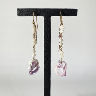 <img class='new_mark_img1' src='https://img.shop-pro.jp/img/new/icons20.gif' style='border:none;display:inline;margin:0px;padding:0px;width:auto;' />purple shell earrings