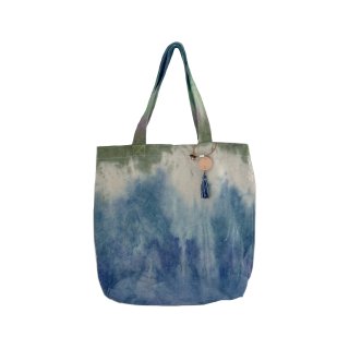 <img class='new_mark_img1' src='https://img.shop-pro.jp/img/new/icons14.gif' style='border:none;display:inline;margin:0px;padding:0px;width:auto;' />Tie-dye tote bag