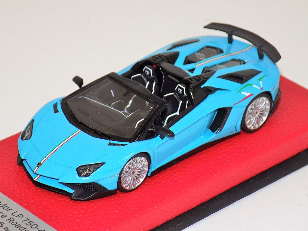 1/43 Looksmart Lamborghini Aventador SV Roadster Baby Blue Italian SV u0026  stripe - 【MR BBR MakeUp LOOKSMART Du0026Gなどのミニカー専門店】 ヴェルデ　