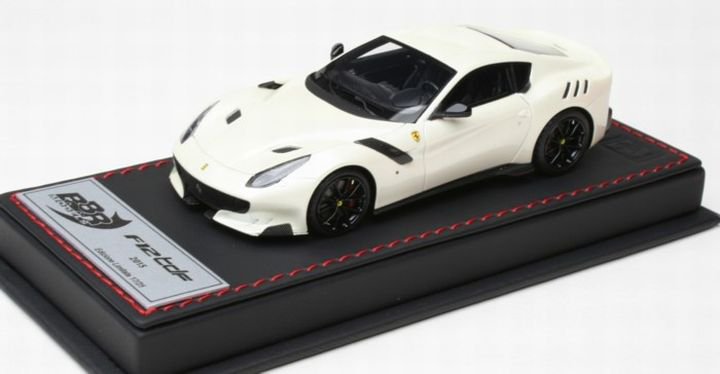 1/43 BBR Ferrari F12 TDF Fuji white metallic (BL) - 【MR BBR MakeUp LOOKSMART  D&Gなどのミニカー専門店】 ヴェルデ