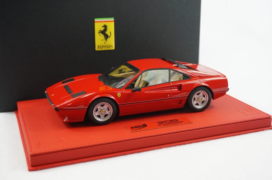 1/18 BBR Ferrari 208 GTB Turbo Rosso corsa deluxe red leather base - 【MR  BBR MakeUp LOOKSMART D&Gなどのミニカー専門店】 ヴェルデ