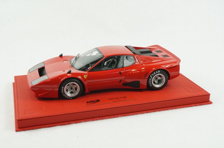 1/18 BBR FERRARI 365 GT4 BB ROSSO CORSA RED DELUXE RED LEATHER