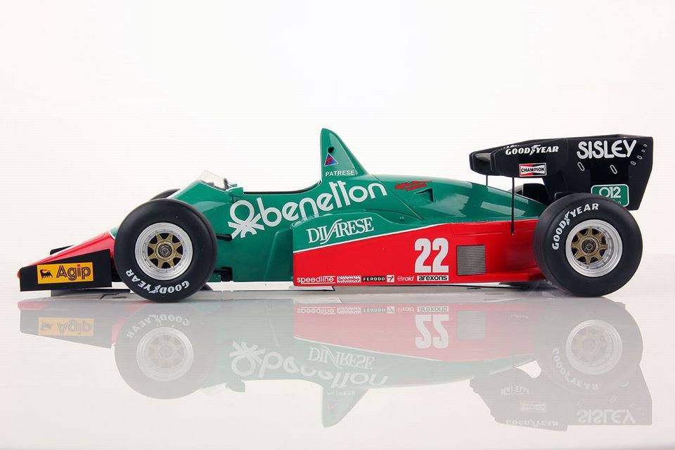 1/18 LOOKSMART Alfa Romeo 184T Benetton 1984 - 【MR BBR MakeUp LOOKSMART  D&Gなどのミニカー専門店】 ヴェルデ