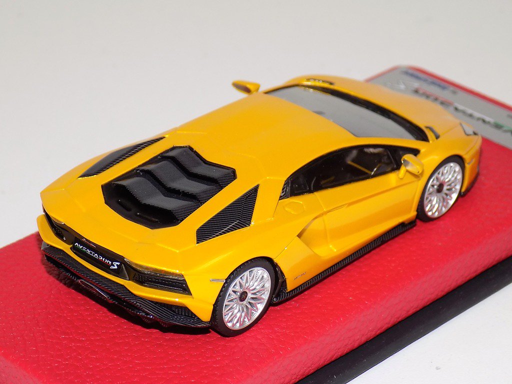 1/43 Looksmart Lamborghini Aventador S New Giallo Orion - 【MR BBR MakeUp  LOOKSMART D&Gなどのミニカー専門店】 ヴェルデ