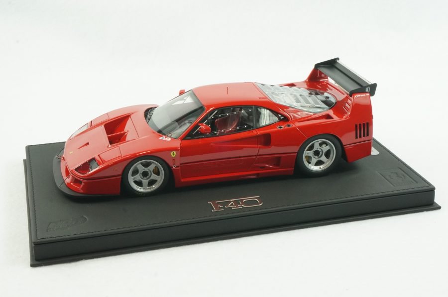 1/18 BBR Ferrari F40 LM in color red set on black deluxe leather