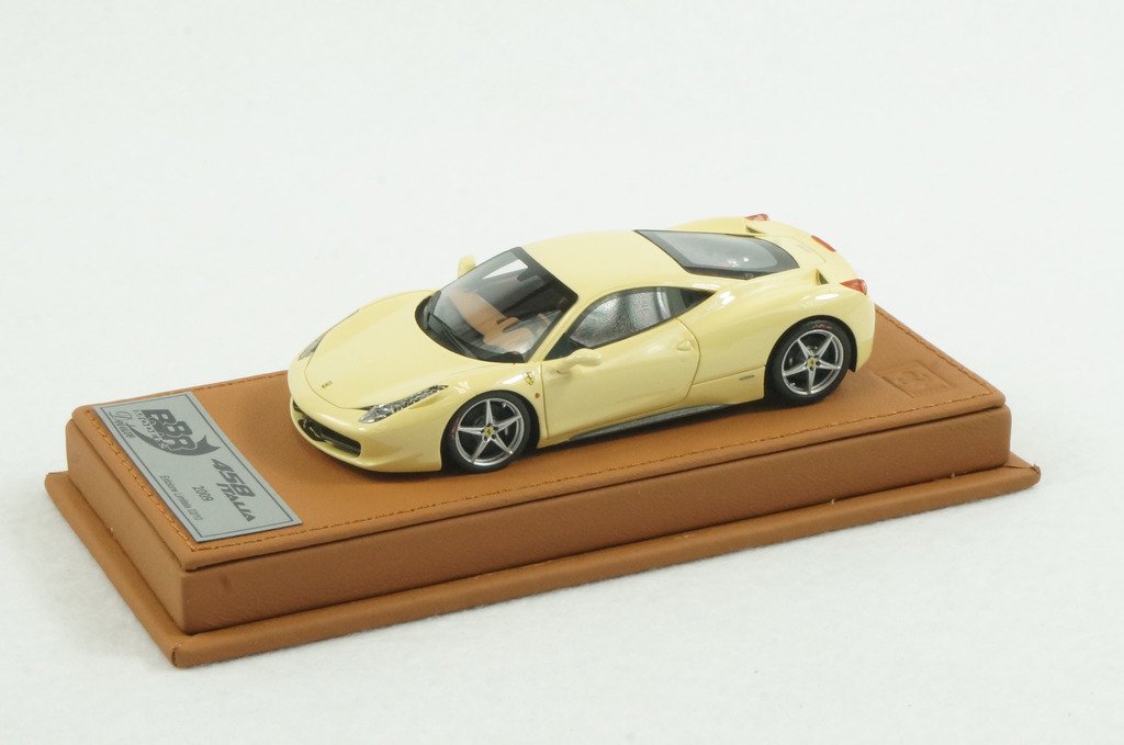 1/43 BBR FERRARI 458 ITALIA AVORIO CREAM ON BROWN DELUXE LEATHER BASE - 【MR  BBR MakeUp LOOKSMART Du0026Gなどのミニカー専門店】 ヴェルデ