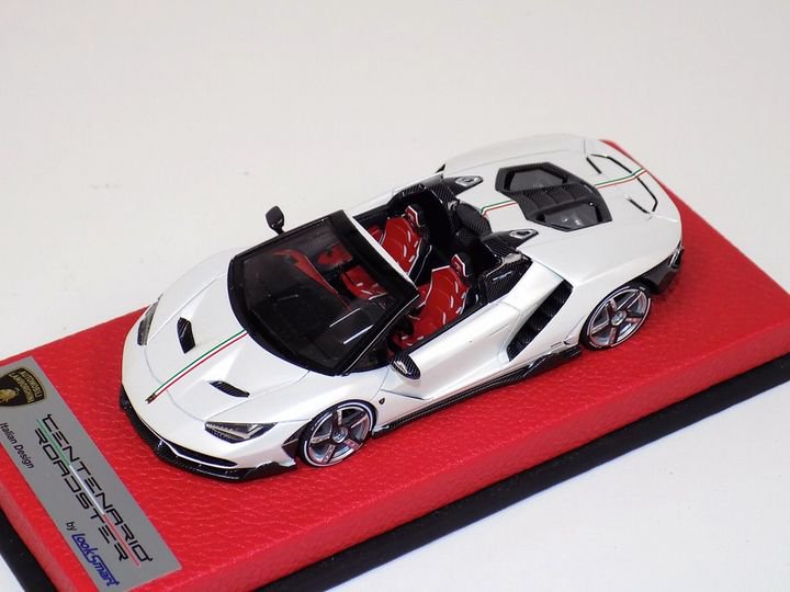 1/43 Looksmart Lamborghini Centenario Roadster Canopus White with Italian  Stripe - 【MR BBR MakeUp LOOKSMART D&Gなどのミニカー専門店】 ヴェルデ