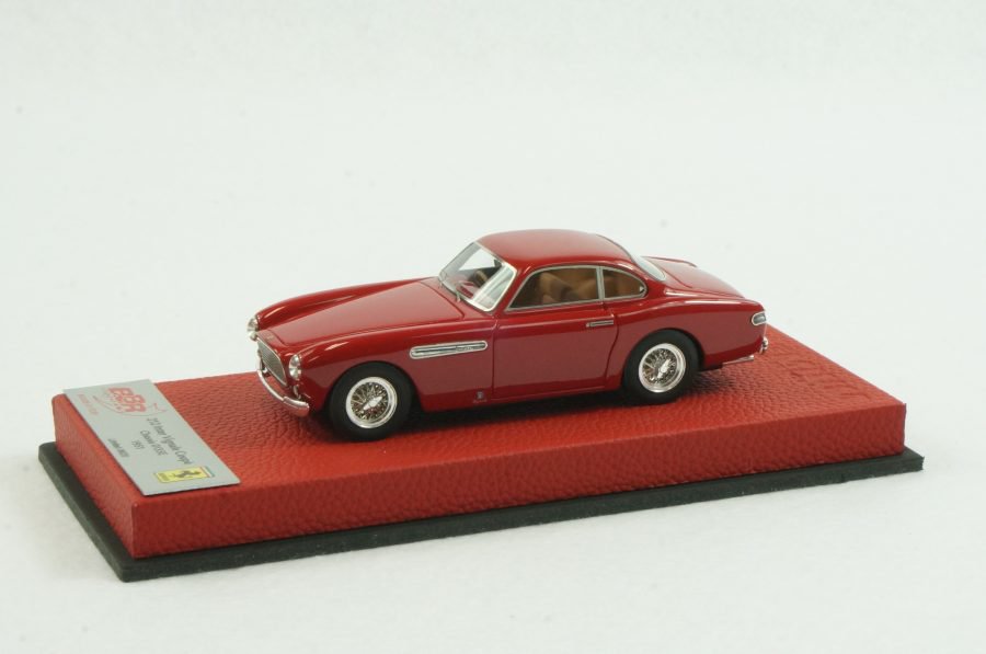 1/43 BBR Ferrari 212 inter vignale coupe 1951 red set on red leather base -  【MR BBR MakeUp LOOKSMART D&Gなどのミニカー専門店】 ヴェルデ