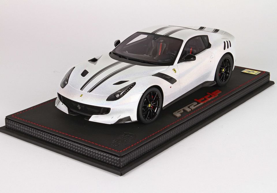 1/18 BBR Ferrari F12 TdF white special - 【MR BBR MakeUp LOOKSMART  D&Gなどのミニカー専門店】 ヴェルデ