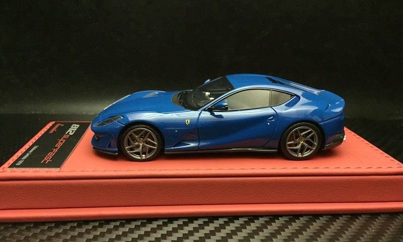 1/43 BBR FERRARI 812 superfast Azzurro Dino Blue Deluxe Red base