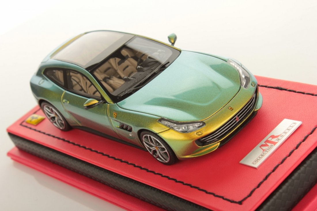 1/43 MR Ferrari GTC4Lusso T Gold to Silver - 【MR BBR MakeUp LOOKSMART  D&Gなどのミニカー専門店】 ヴェルデ