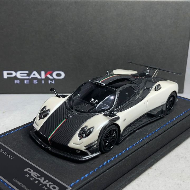 1/43 Peako パガーニ ウアイラ-