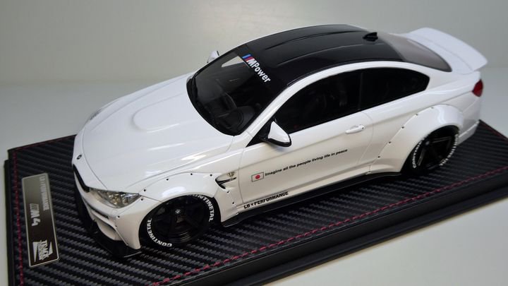 1/18 Track Collection LB BMW M4 White - 【MR BBR MakeUp LOOKSMART