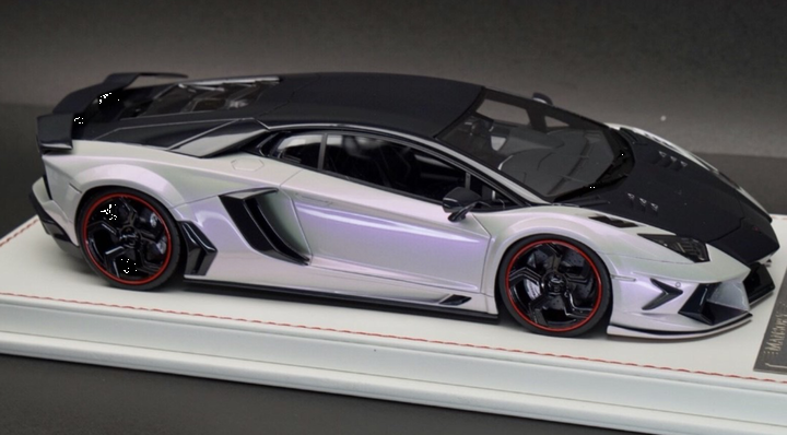 1/18 D&G LAMBORGHINI AVENTADOR MANSORY LP700-4 PEARL SILVER 1/18 D&G LAMBORGHINI AVENTADOR MANSORY LP700-4 PEARL SILVER