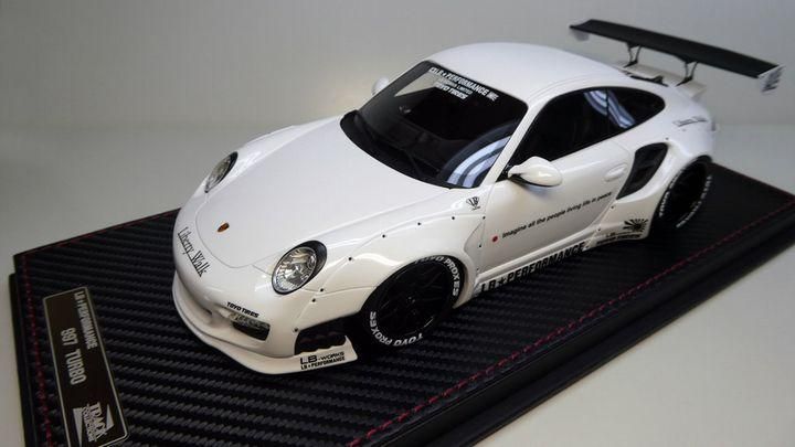 1/18 Track Collections LB Porsche 997 Turbo Pearl White