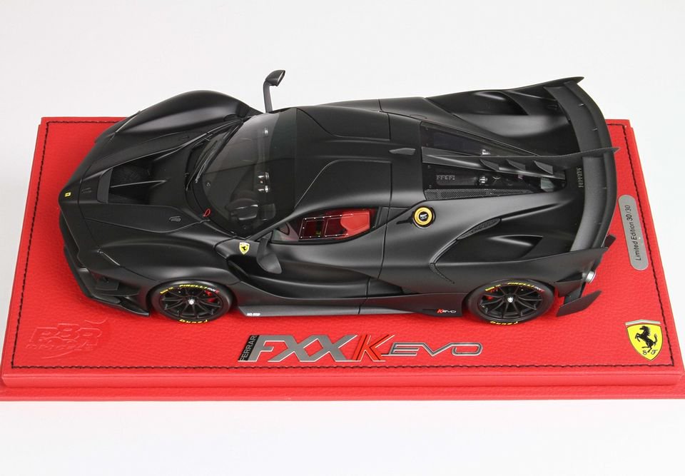 1/18 BBR Ferrari FXXK EVO matt black - 【MR BBR MakeUp LOOKSMART  D&Gなどのミニカー専門店】 ヴェルデ