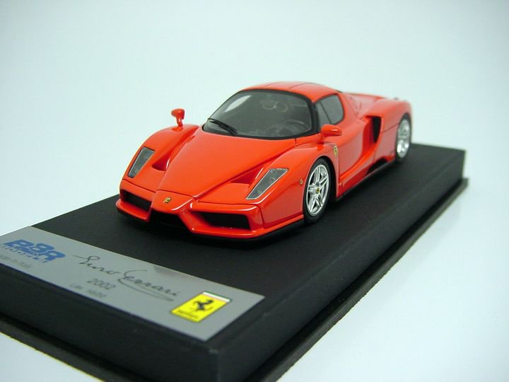 1/43 BBR Ferrari Enzo 2002 Rosso Dino - 【MR BBR MakeUp LOOKSMART  D&Gなどのミニカー専門店】 ヴェルデ