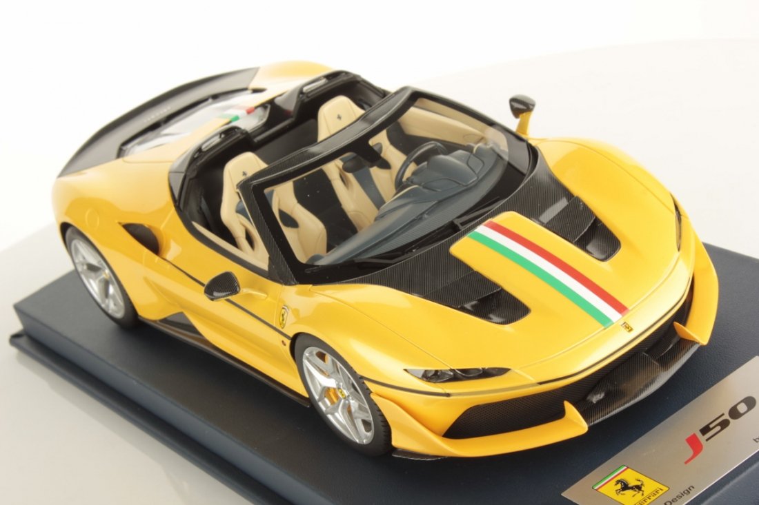 1/18 LOOKSMART Ferrari J50 Giallo Tristrato with Italian - 【MR