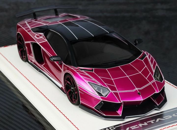 1/18 D&G LAMBORGHINI AVENTADOR DMC CHROME PINK WHITE TRON - 【MR BBR MakeUp  LOOKSMART D&Gなどのミニカー専門店】 ヴェルデ