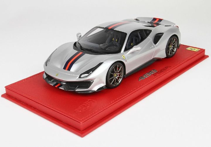 BBR Ferrari Pista Geneva Auto Show 2018 2024 Silber 1:18