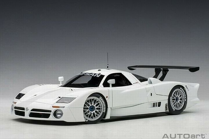 1/18 AUTOart NISSAN R390 GT1 LE MANS 1998 WHITE - 【MR BBR MakeUp LOOKSMART  D&Gなどのミニカー専門店】 ヴェルデ