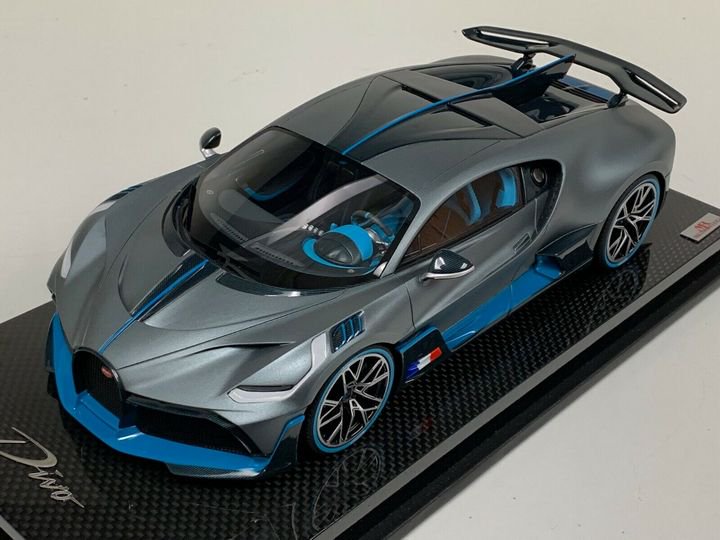 1/18 MR Bugatti Divo Show Color on Carbon Fiber Base - 【MR BBR MakeUp  LOOKSMART D&Gなどのミニカー専門店】 ヴェルデ