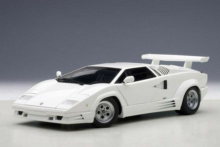 1/18 AUTOart Lamborghini Countach 25th Anniversary White - 【MR BBR MakeUp  LOOKSMART D&Gなどのミニカー専門店】 ヴェルデ