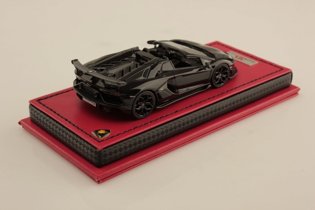 1/43 MR Lamborghini Aventador SVJ Roadster Lady in Black - 【MR