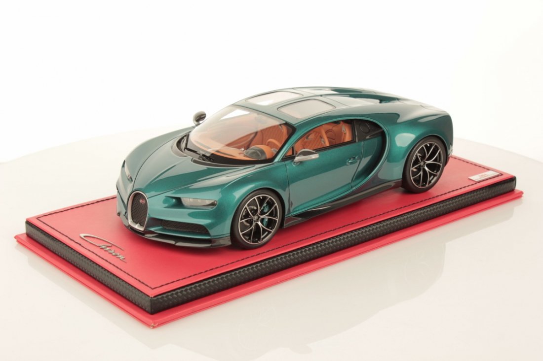 1/18 MR Bugatti Chiron Sky View Metallic Green - 【MR BBR MakeUp LOOKSMART  D&Gなどのミニカー専門店】 ヴェルデ