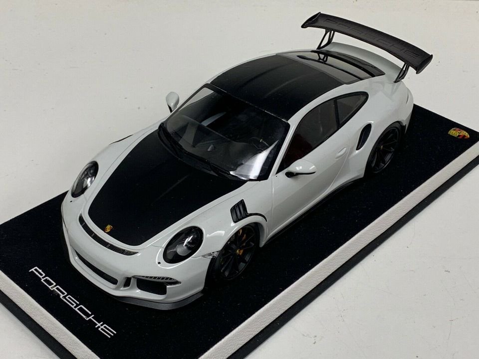 1/18 Minichamps Porsche 911 GT3 RS in White Customized with