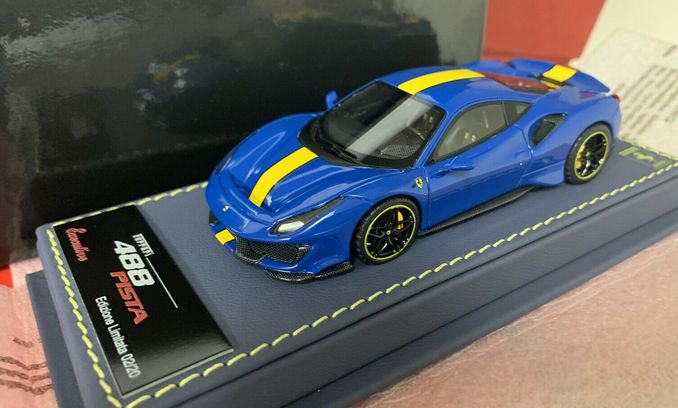 1/43 BBR Ferrari 488 Pista / Azzurro Dino w/Deluxe Blue Leather base with  Yellow Stitching - 【MR BBR MakeUp LOOKSMART D&Gなどのミニカー専門店】 ヴェルデ