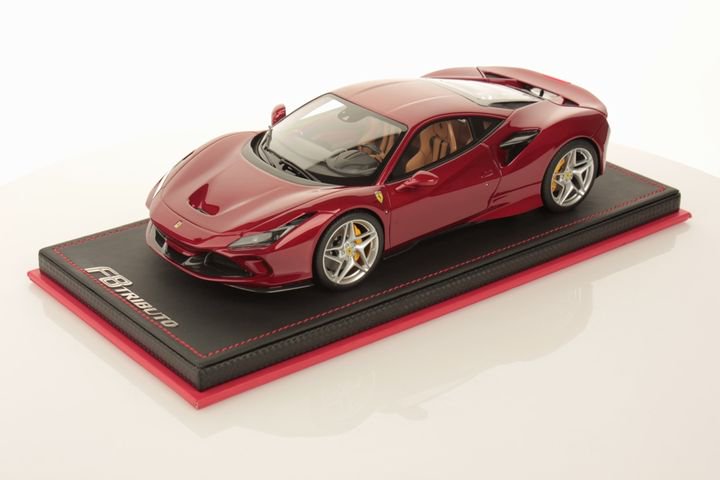 1/18 MR Ferrari F8 Tributo Rosso Fuoco 01/25 - 【MR BBR MakeUp LOOKSMART  D&Gなどのミニカー専門店】 ヴェルデ